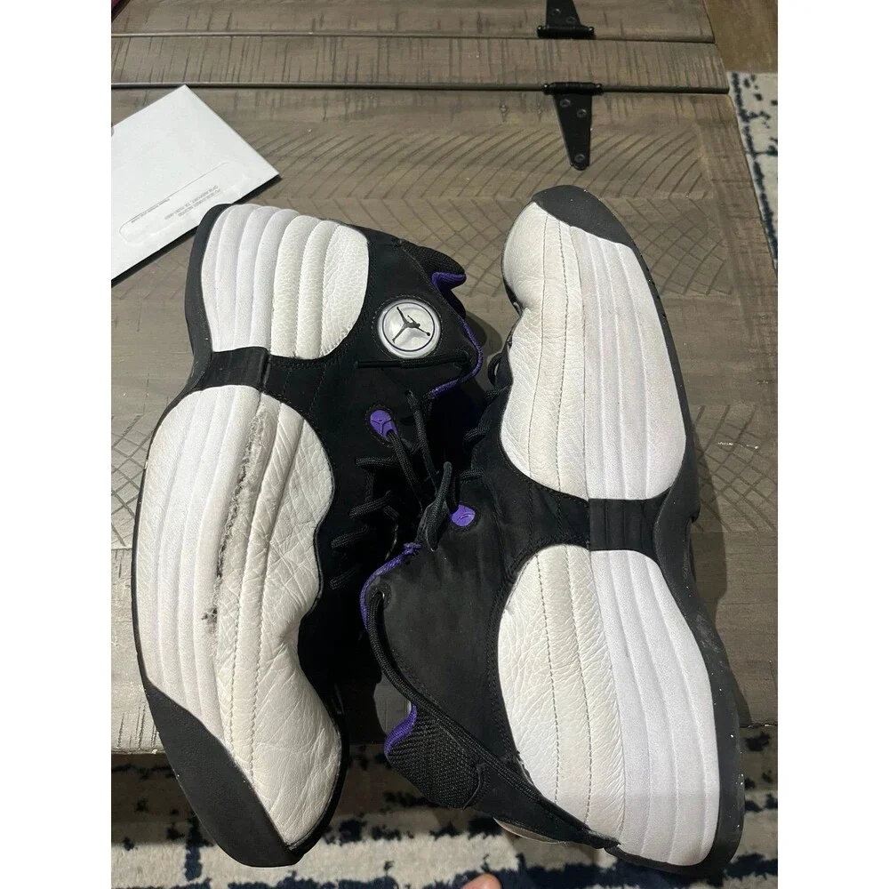 Jordan beater shoes